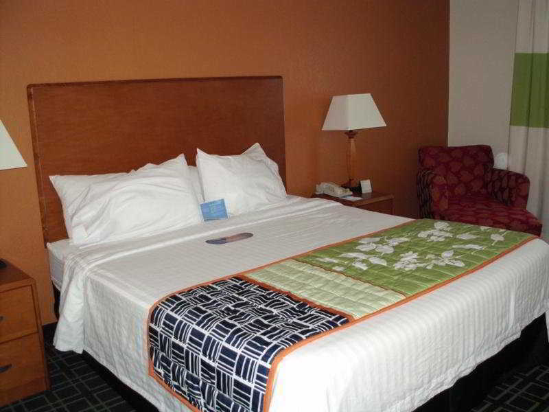 Fairfield Inn And Suites By Marriott Tampa North Temple Terrace Eksteriør billede